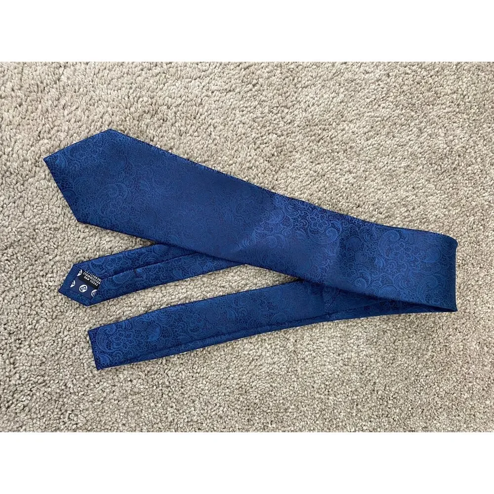 NWT The Tie Bar Blue Paisley Men’s Necktie Chicago